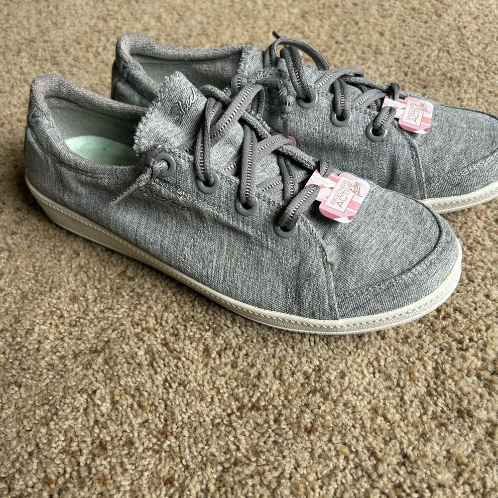 Skechers Gray Flats Comfortable Loafers